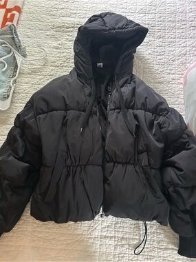 H&M Black Hooded Cropped Puffer Jacket